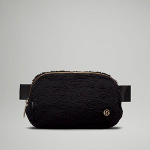 LULULEMON Everywhere Belt Bag *Fleece